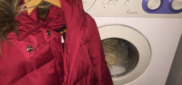 Какие куртки можно стирать в стиральной машине