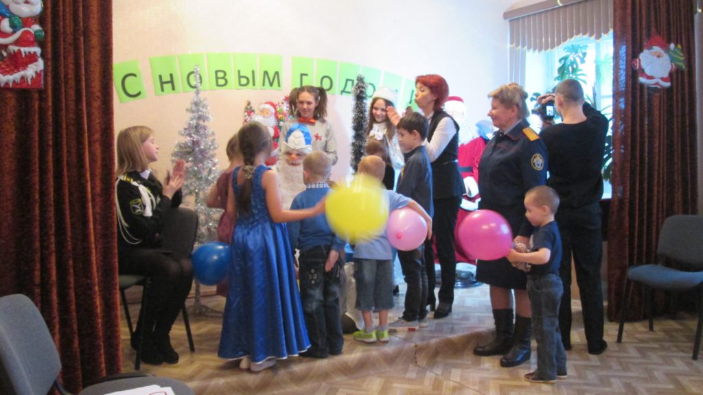 поздравили детей