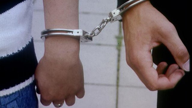 Группа несовершеннолетних совершили серию краж