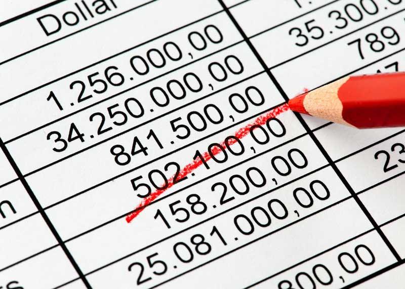 списывает долги