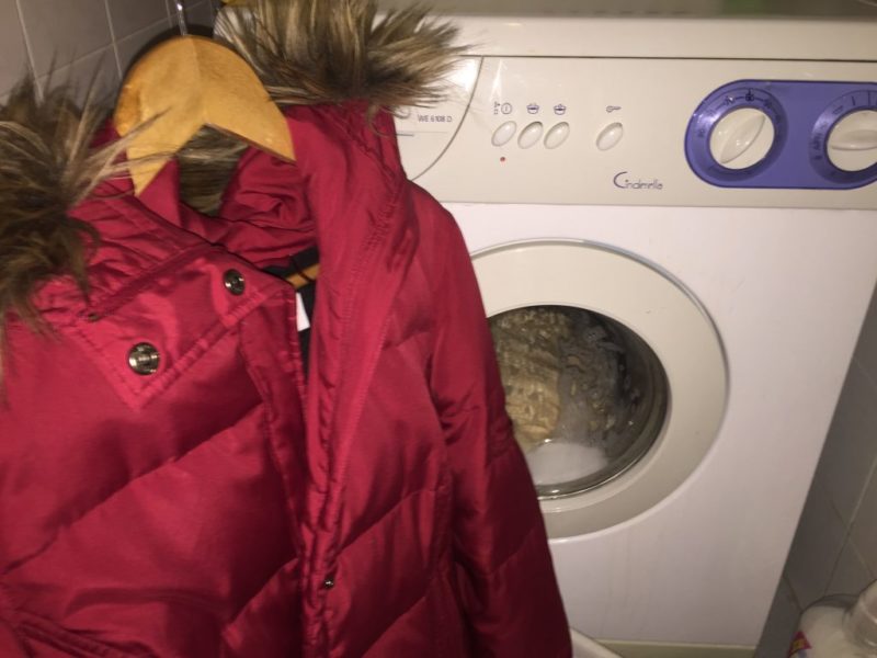 Какие куртки можно стирать в стиральной машине