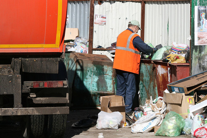 В Кировской области выбрали подрядчиков для перевозки мусора