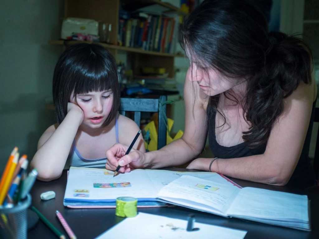 Как часто российские родители помогают своим детям с уроками