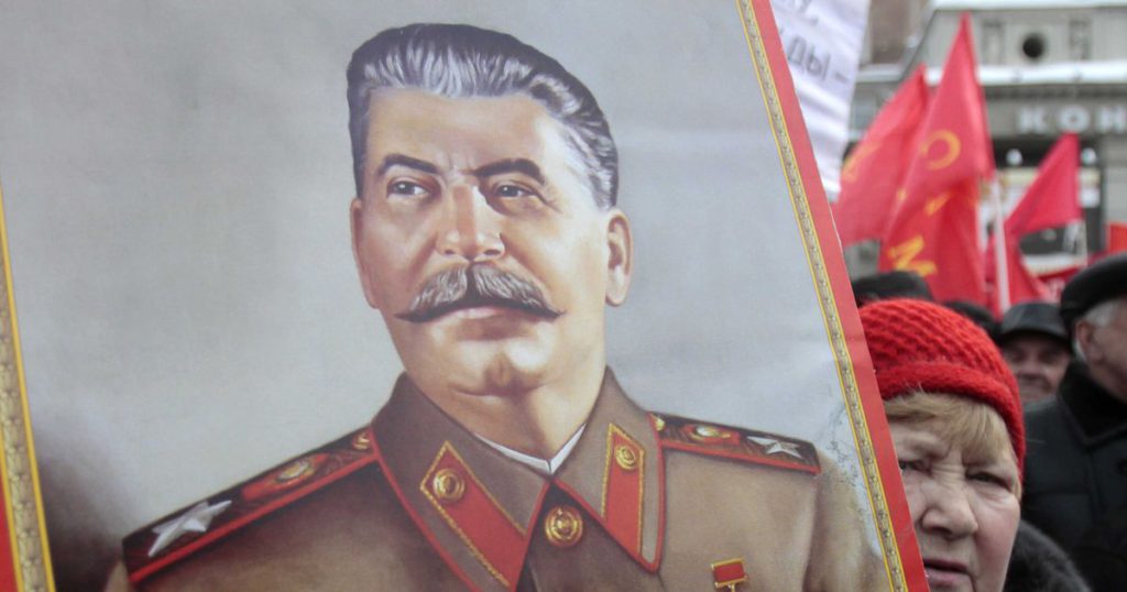 О стремительном росте популярности Иосифа Сталина