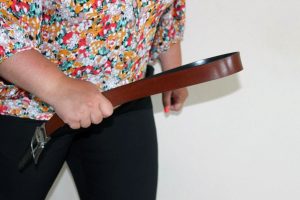 Каждый 10-ый опрошенный родитель в Кировской обл. порет своих детей