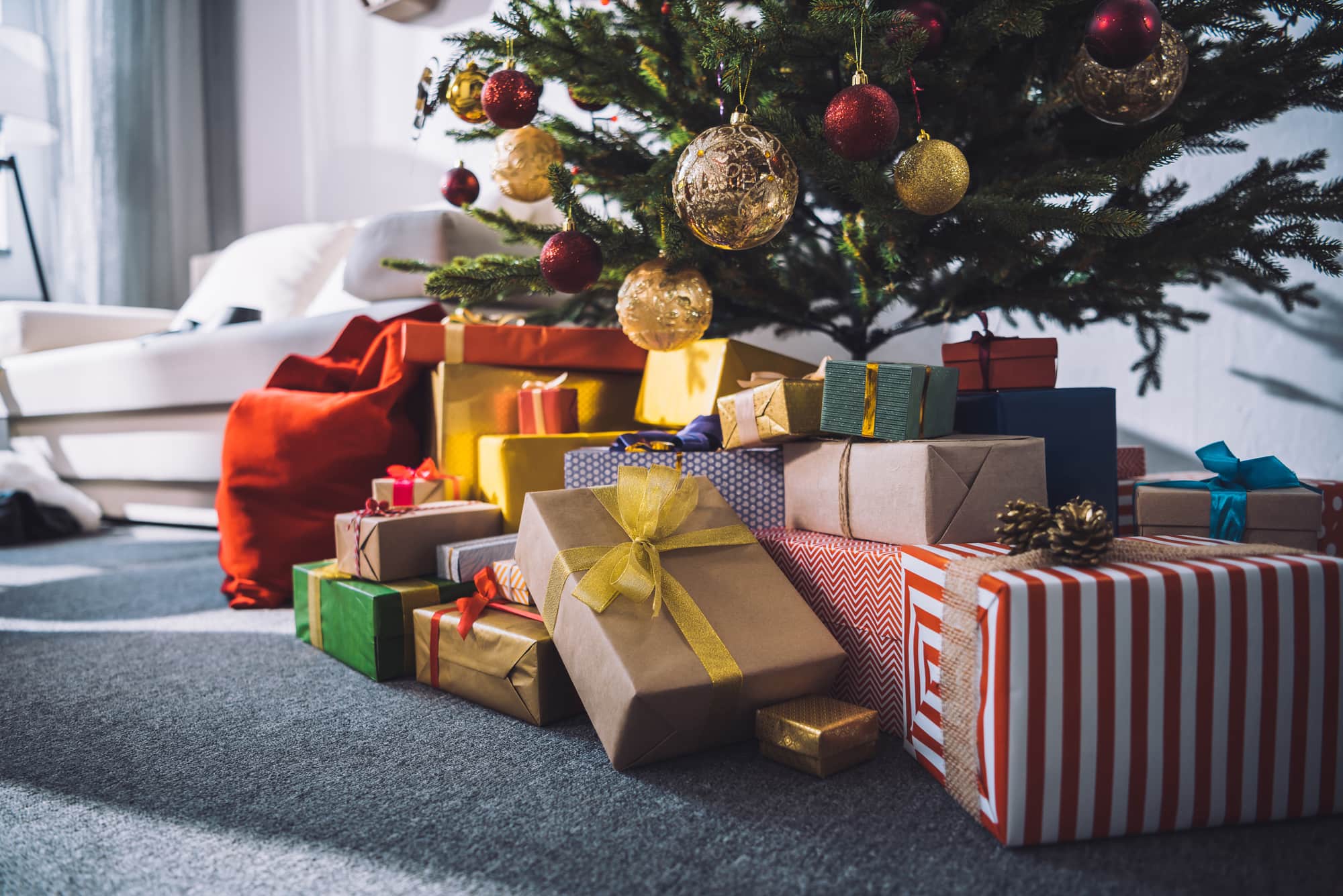 Названы худшие новогодние подарки: Что не стоит дарить