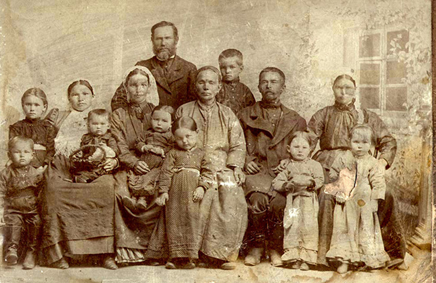 Где жили его родственники. Крестьянин Бессарабская Губерния 19 век. Зажиточная Крестьянская семья в Российской империи. Крестьянская семья 19 век.