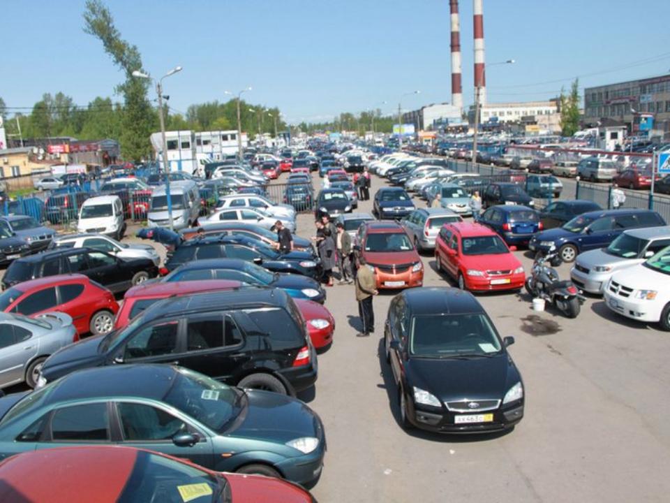 Самые покупаемые автомобили этим летом