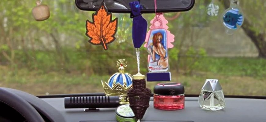 Как выросли штрафы и что теперь нельзя размещать на передней панели автомобиля