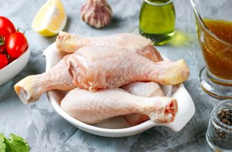 Простой способ избавить магазинную курицу от всего лишнего