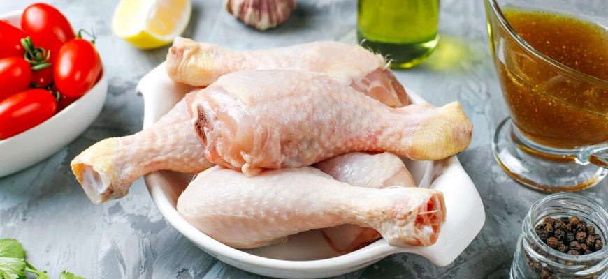Простой способ избавить магазинную курицу от всего лишнего