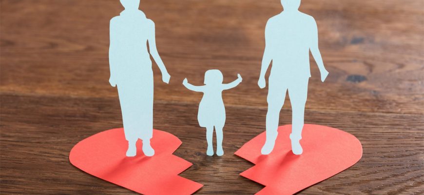 С кем остаются дети после развода родителей