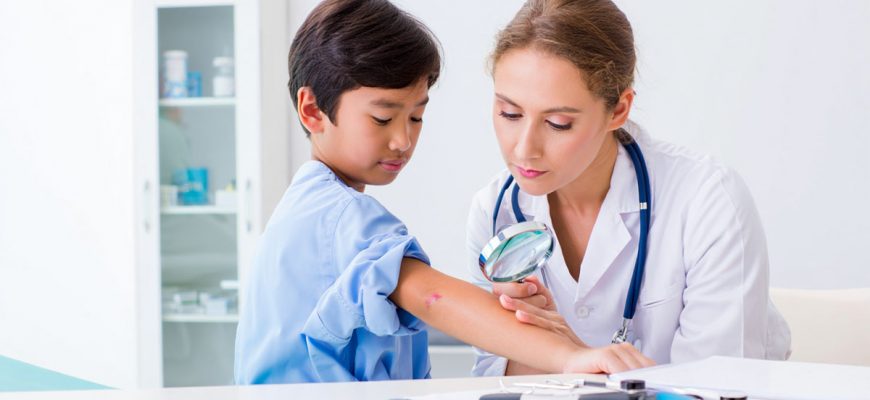 Зуд, шелушение, высыпания на коже ребенка: причины, диагностика, лечение