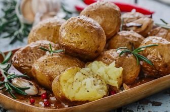 Как быстрее и вкуснее приготовить картофель в мундире